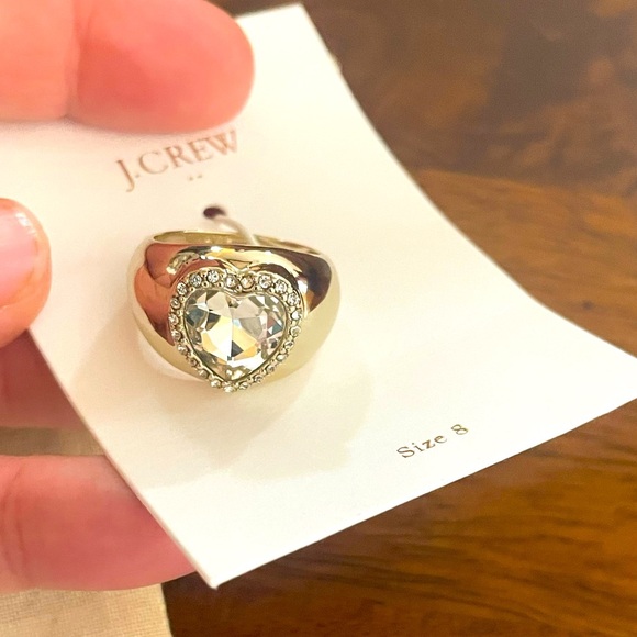 NWT J.CREW CRYSTAL HEART RING 8 Gold - Picture 1 of 6